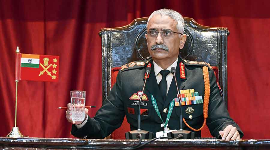 Army chief reviews situation on India-Pakistan border