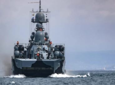 Russia holds Black Sea navy drills with eye on U.S. ships