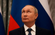 Paris Says Putin Agreed To Start No New Manoeuvres Near Ukraine For Now
