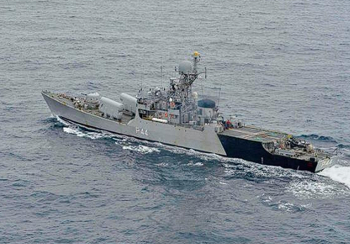 India Gifts Warship Kirpan To Vietnam