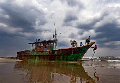 India Gifts Warship Kirpan To Vietnam