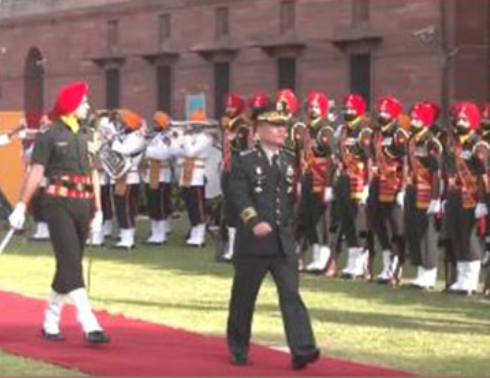 South Korean Chief Of Staff Park Jeong-Hwan Receives Guard Of Honour In New Delhi