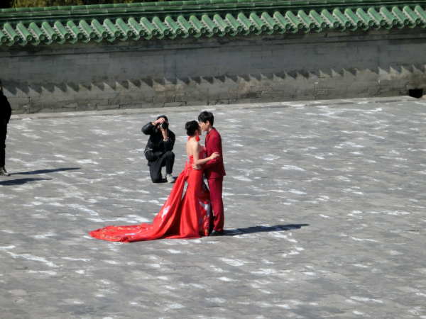 नऊ वर्षांचे ग्रहण सरले, चीनमध्ये विवाहसोहळ्यांची पुन्हा धूम