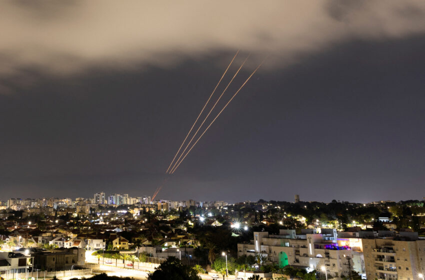 इराणचा इस्रायलवर अभूतपूर्व हवाई हल्ला