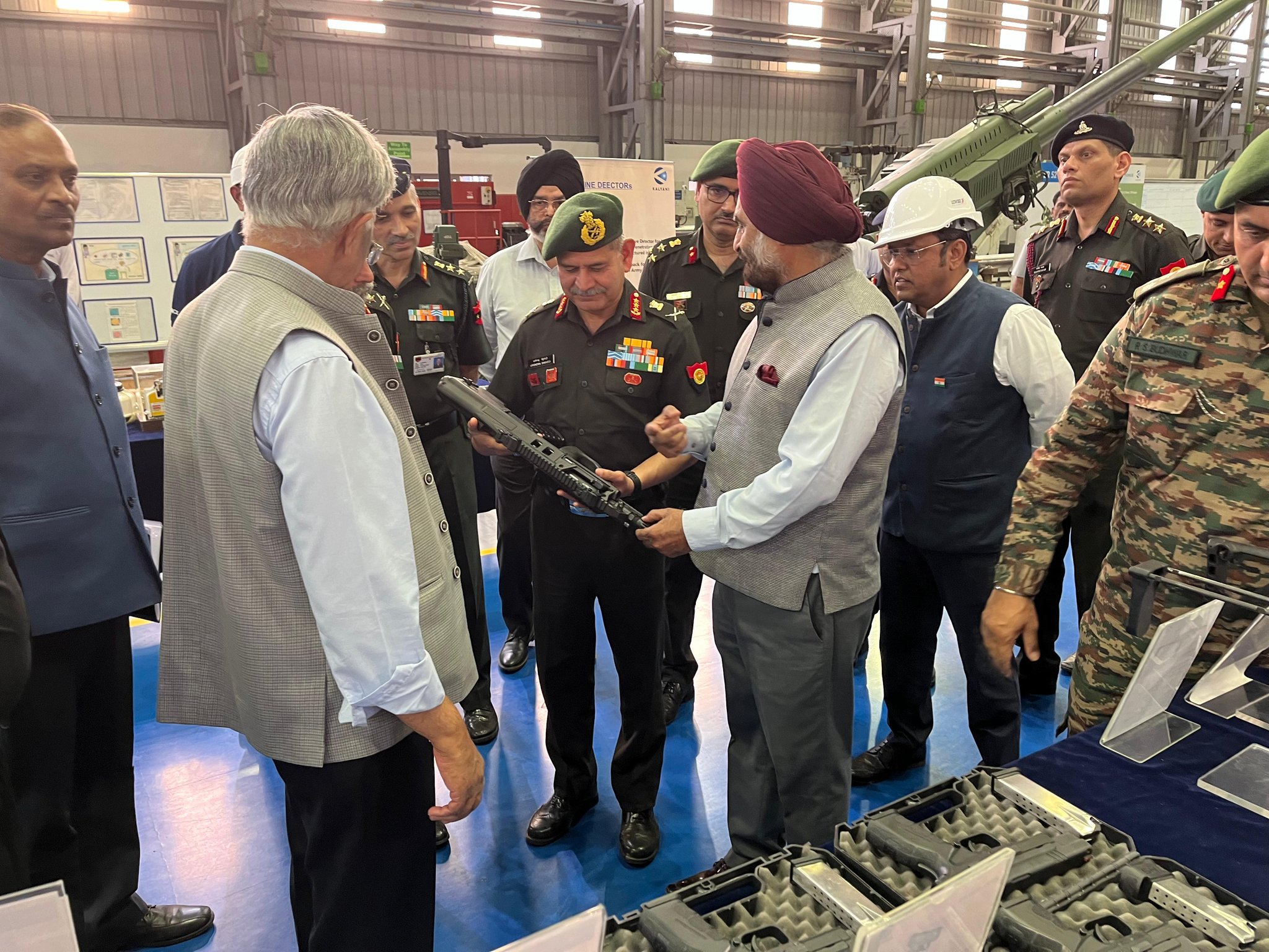 Pune Defence Manufacturing Units Showcase Cutting-Edge Technology To Army Vice Chief