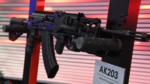 Kalashnikov, AK-203 assault rifles, India, Russia