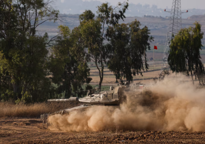 Israeli Tanks Advance Into Areas In North And South Gaza