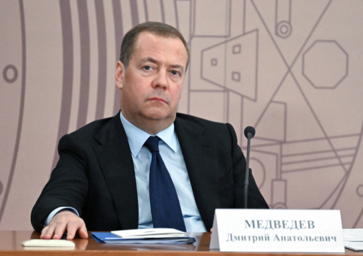 Dmitry Medvedev: Ukraine Joining NATO Would Mean War