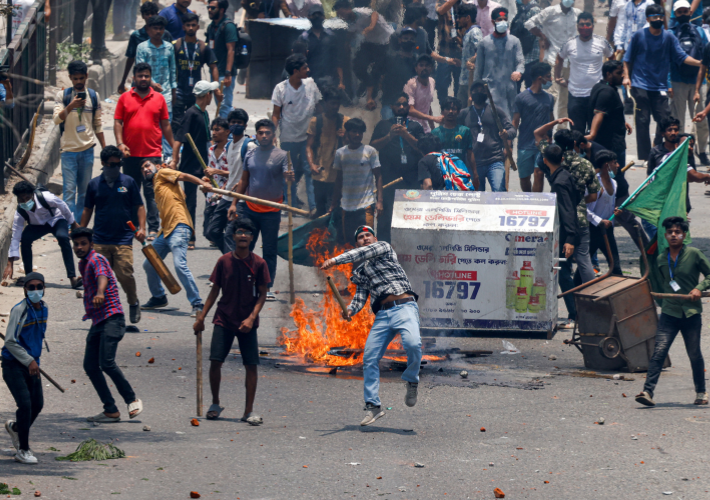 Bangladesh TV News Off Air, Communications Disrupted, Students Protest