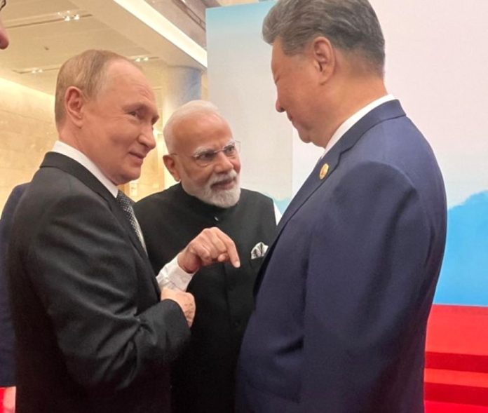 मोदींचा