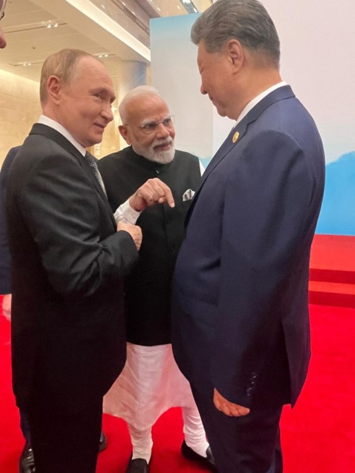 PM Modi with President Putin and President Xi during the SCO Summit
